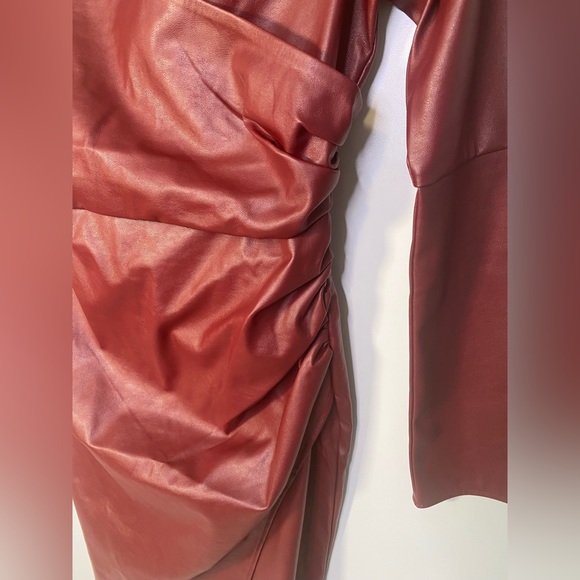 #248 NY&Co Gabrielle Union Leatherette Ruched Dress size S NWT - Picture 4 of 13